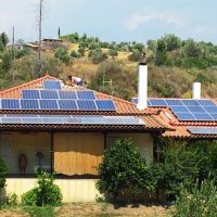 Ανοίγουν και πάλι τα φωτοβολταϊκά στην Πελοπόννησο