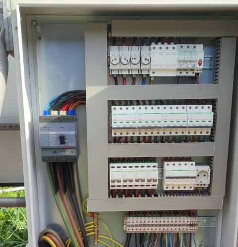 Αναβάθμιση ηλεκτρολογικού πίνακα σε φωτοβολταϊκό πάρκο